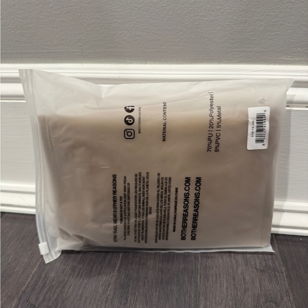 🎊HP🎉 NWT 8 Other Reasons Tan Travel Makeup and Accessories Bag - Picture 4 of 4